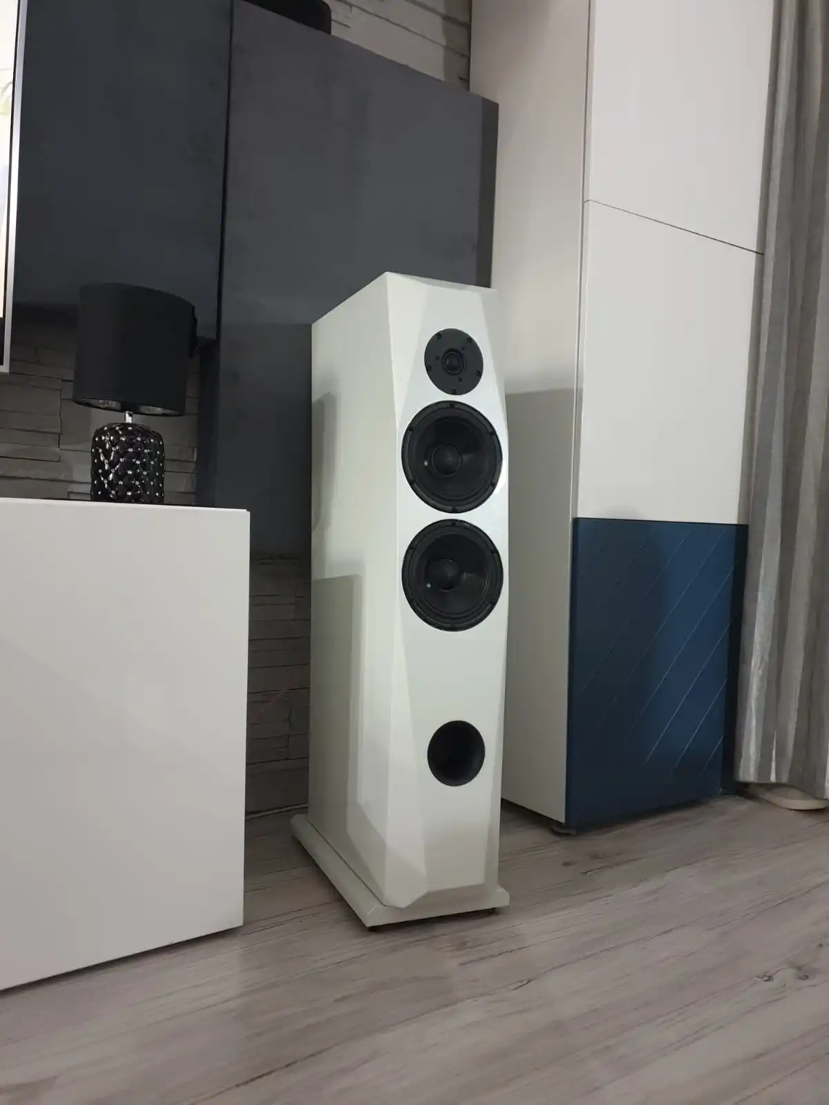 Customowy system audio