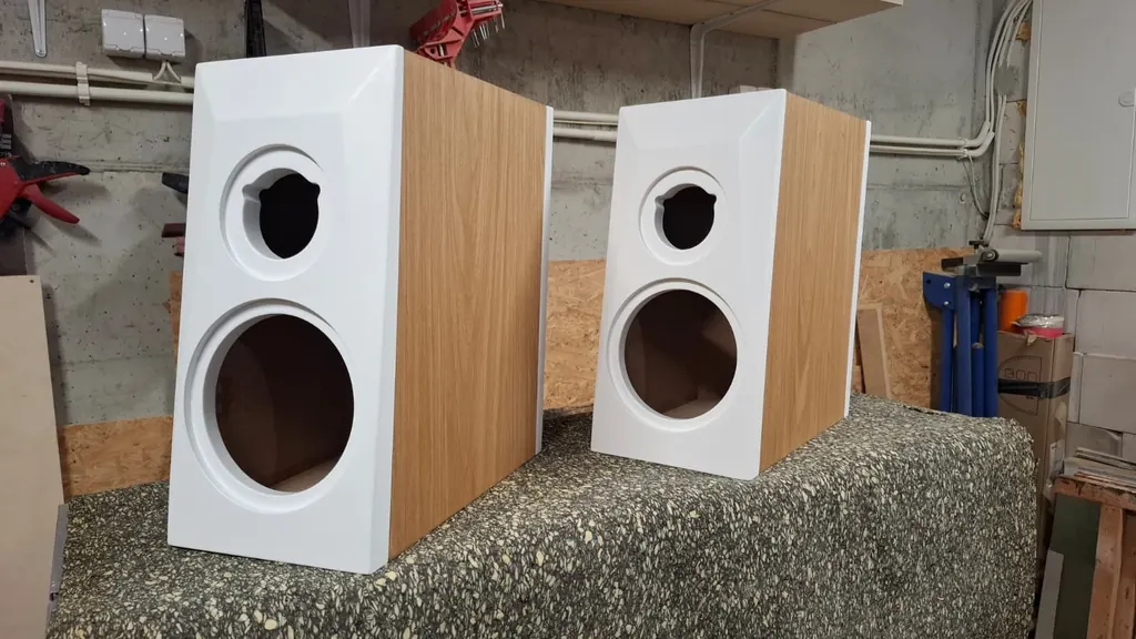 Custom SB Acoustics Ara